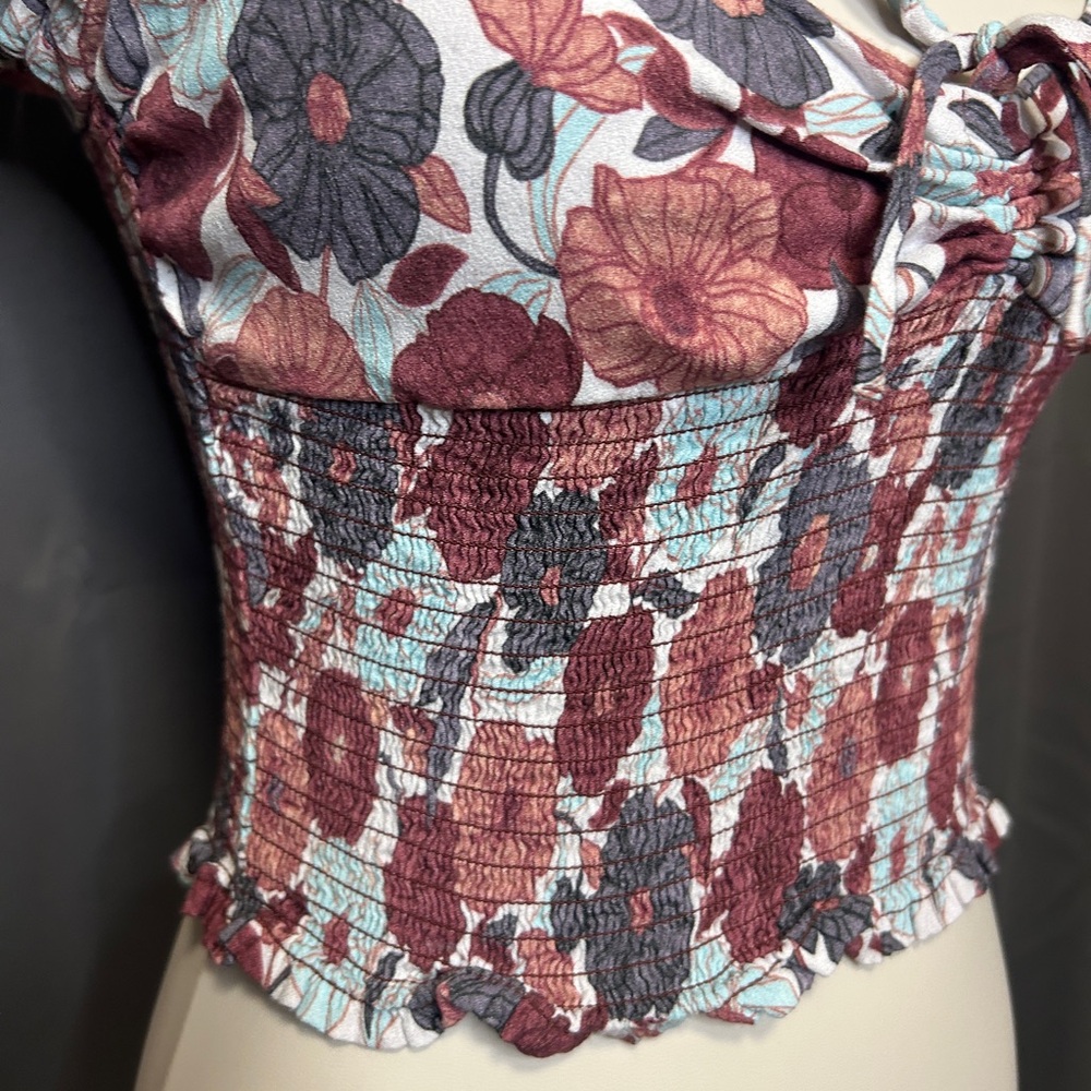 70s floral print with a modern twist! - Picture 4 of 5